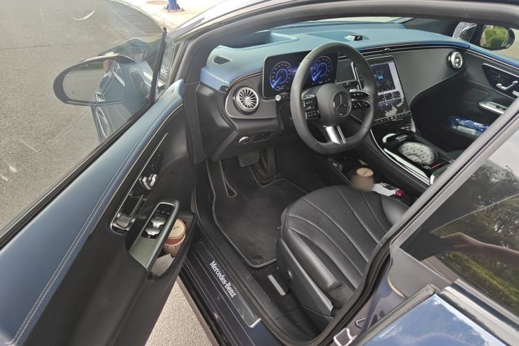 Used Mercedes-Benz EQE 2022 350 First Edition Special Version Driver Seat