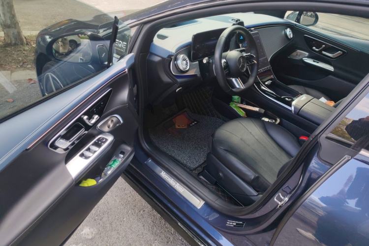 Used Mercedes-Benz EQE 2022 350 First Edition Special Version Driver Seat