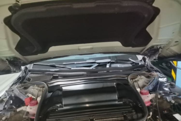 Used Mercedes-Benz EQE 2022 350 Luxury Edition Engine Bay