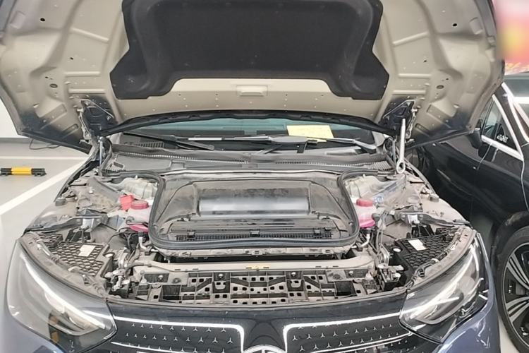 Used Mercedes-Benz EQE 2022 350 Luxury Edition Engine Bay
