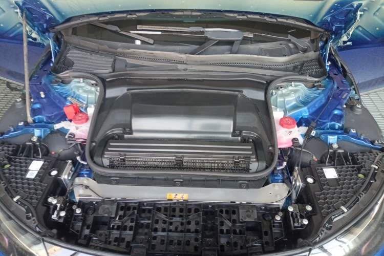 Used Mercedes-Benz EQE 2022 350 Luxury Edition Engine Bay