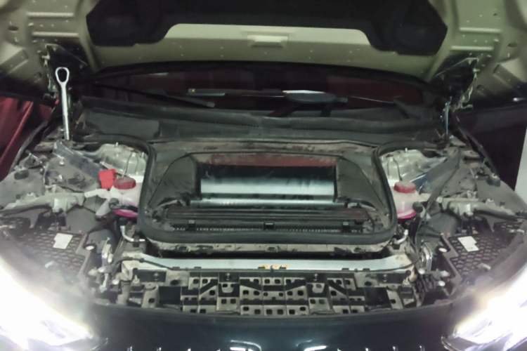 Used Mercedes-Benz EQE 2022 350 Luxury Edition Engine Bay
