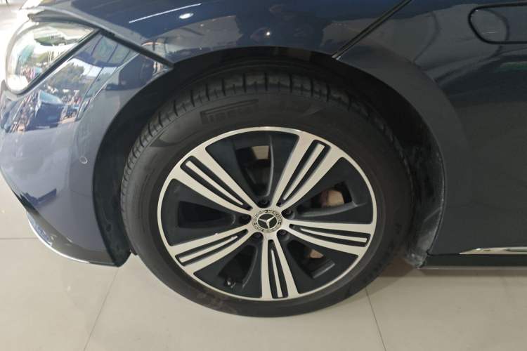 Used Mercedes-Benz EQE 2022 350 Luxury Edition Exterior 1