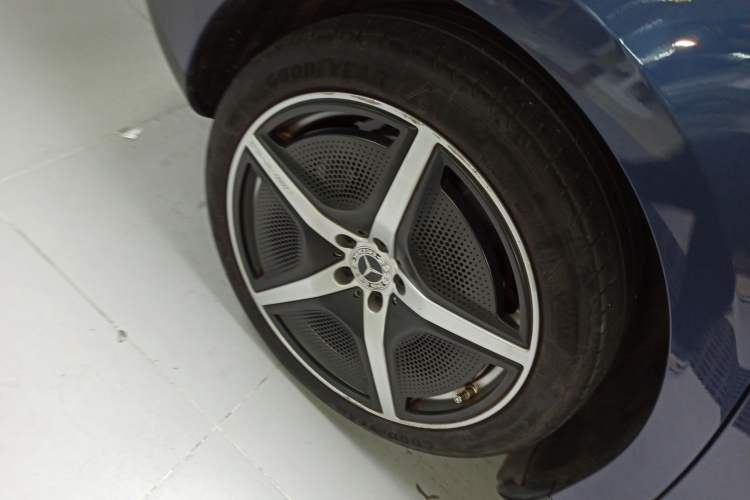 Used Mercedes-Benz EQE 2022 350 First Edition Special Version Exterior 4