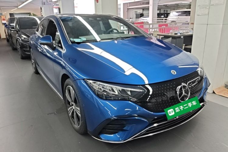 Used Mercedes-Benz EQE 2022 350 Luxury Edition Front Right 45 Deg