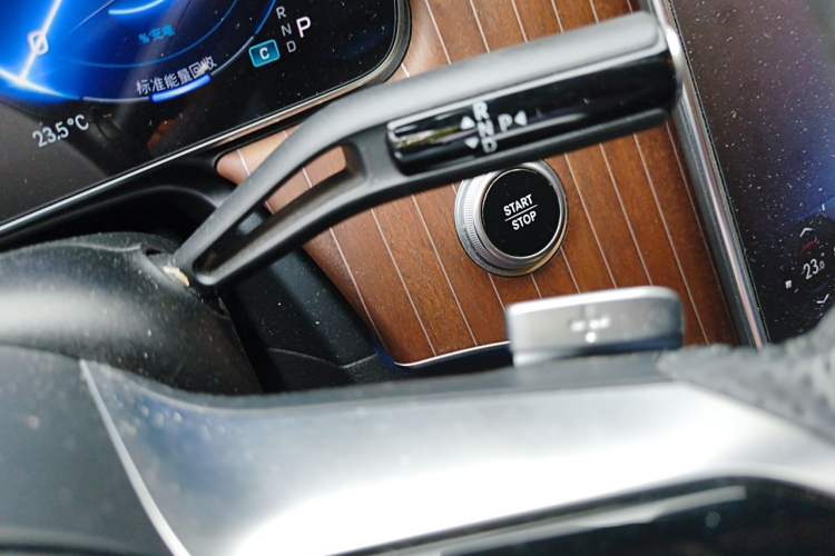 Used Mercedes-Benz EQE 2022 350 Luxury Edition Gear Lever