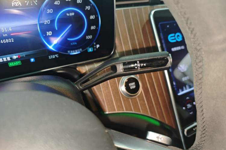 Used Mercedes-Benz EQE 2022 350 Luxury Edition Gear Lever