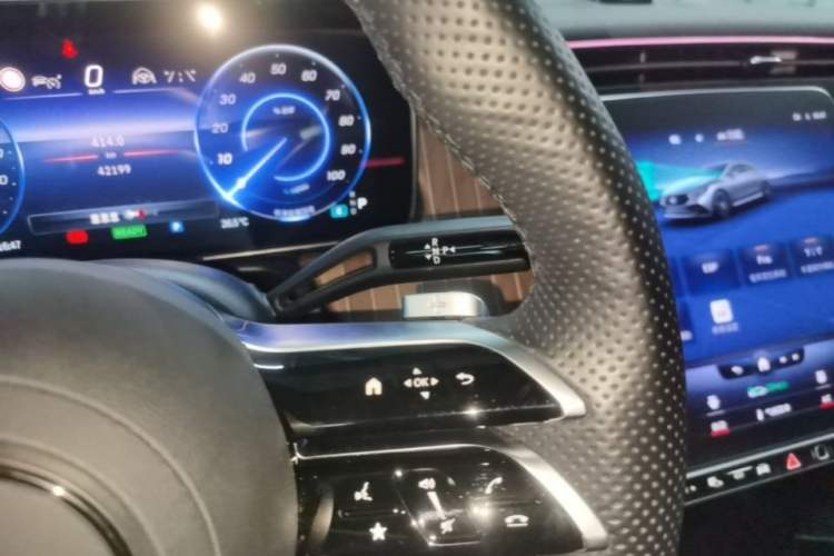 Used Mercedes-Benz EQE 2022 350 Luxury Edition Gear Lever