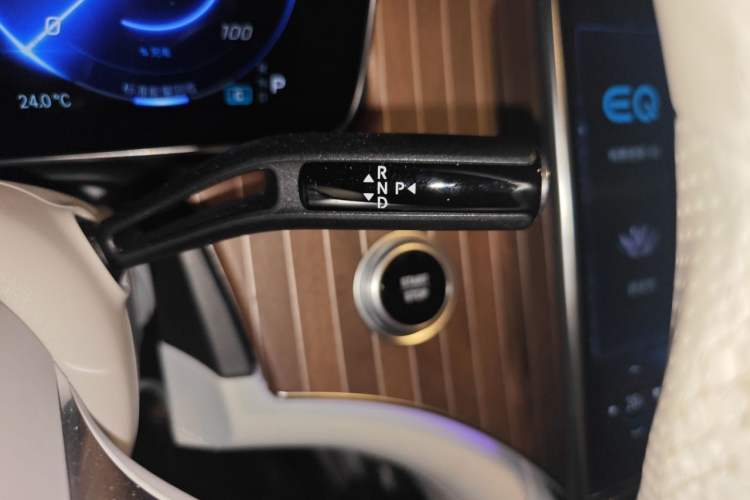Used Mercedes-Benz EQE 2022 350 Pioneer Edition Gear Lever