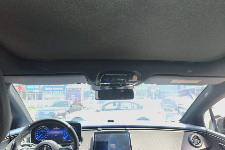 Used Mercedes-Benz EQE 2022 350 First Edition Special Version Headliner