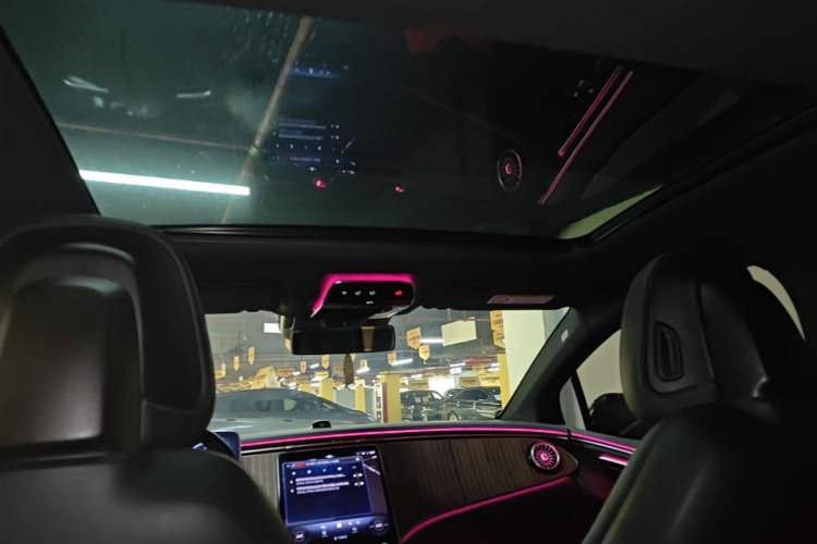 Used Mercedes-Benz EQE 2022 350 Pioneer Edition Headliner