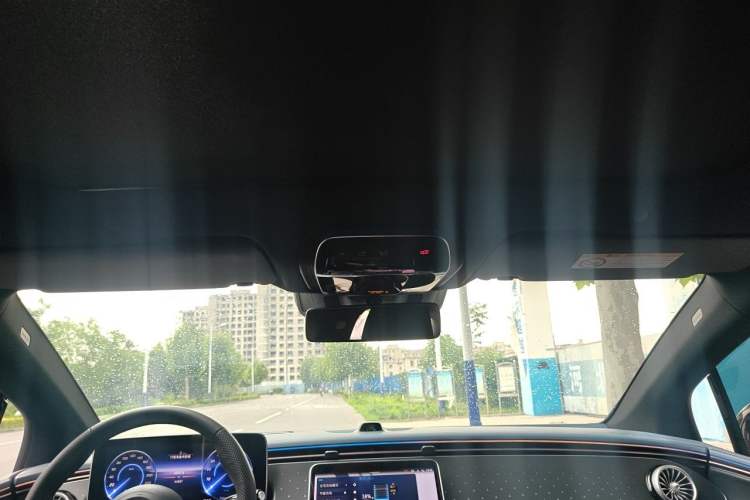 Used Mercedes-Benz EQE 2022 350 First Edition Special Version Headliner