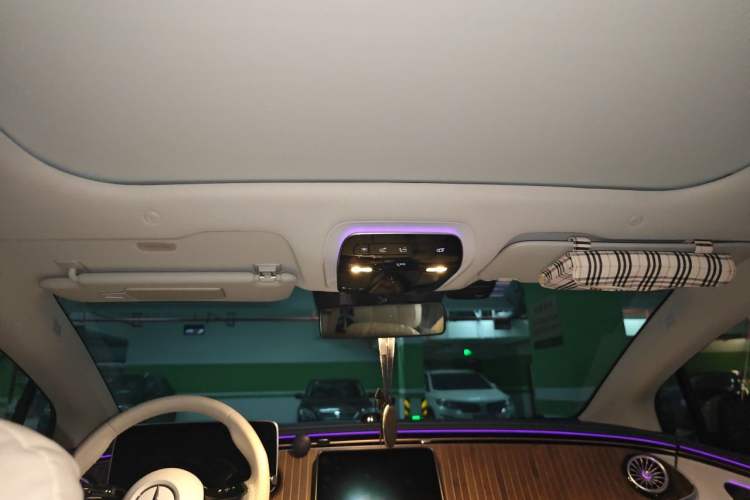 Used Mercedes-Benz EQE 2022 350 Pioneer Edition Headliner