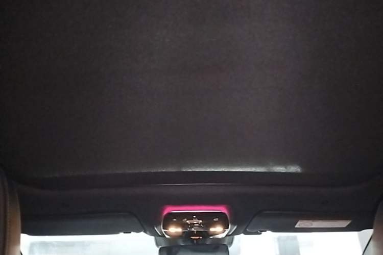 Used Mercedes-Benz EQE 2022 350 Luxury Edition Headliner