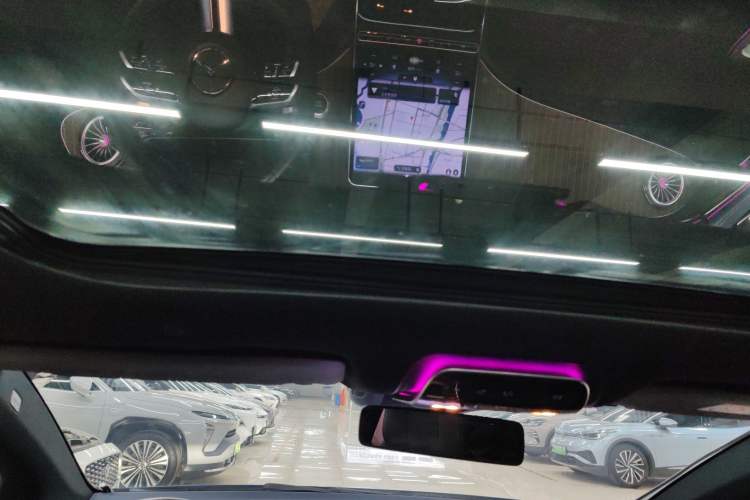 Used Mercedes-Benz EQE 2022 350 Pioneer Edition Headliner