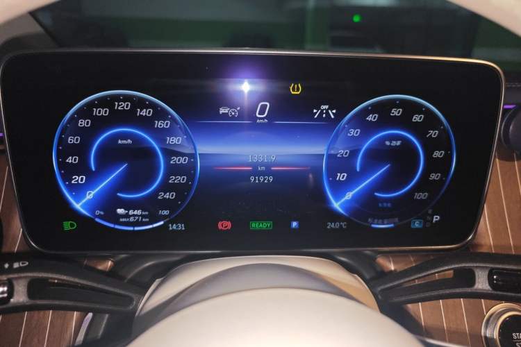Used Mercedes-Benz EQE 2022 350 Pioneer Edition Instrument Cluster