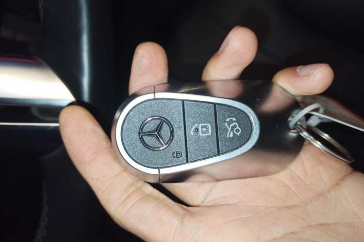 Used Mercedes-Benz EQE 2022 350 First Edition Special Version Interior 1