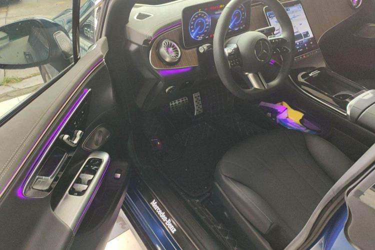 Used Mercedes-Benz EQE 2022 350 Luxury Edition Interior 3