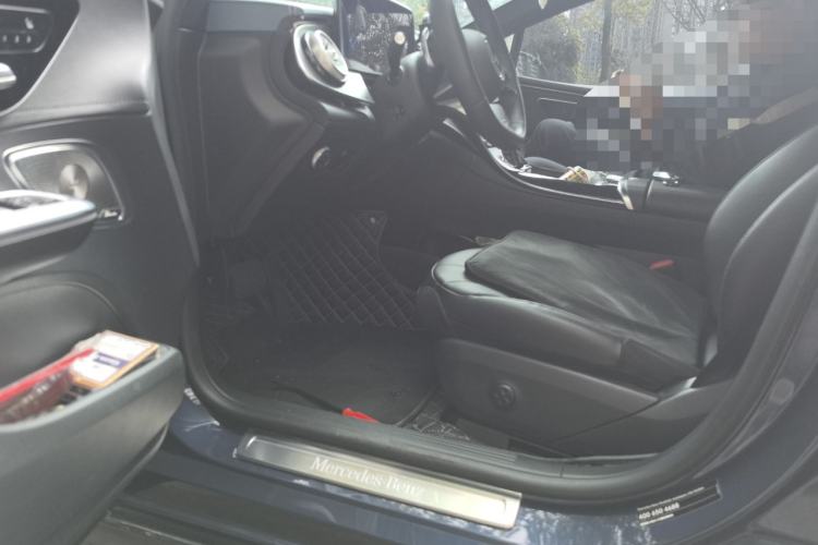 Used Mercedes-Benz EQE 2022 350 First Edition Special Version Interior 3