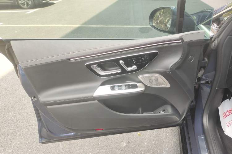 Used Mercedes-Benz EQE 2022 350 Pioneer Edition Interior 7