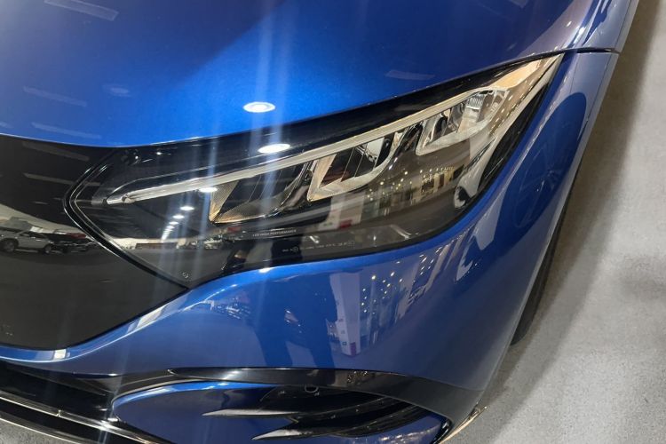 Used Mercedes-Benz EQE 2022 350 Luxury Edition Left Front Headlight