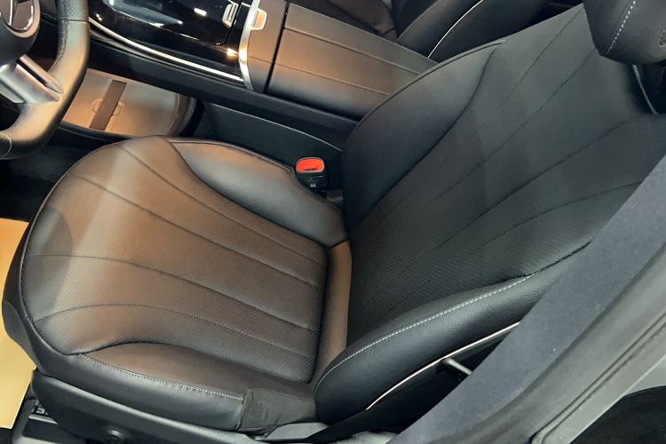 Used Mercedes-Benz EQE 2022 350 Pioneer Edition Left Front Seat