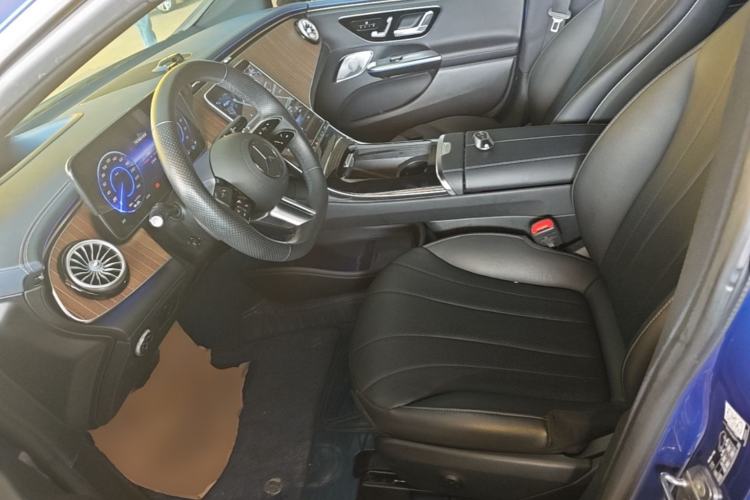 Used Mercedes-Benz EQE 2022 350 Luxury Edition Left Front Seat