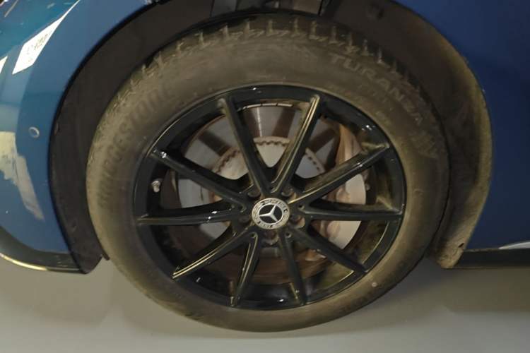 Used Mercedes-Benz EQE 2022 350 Pioneer Edition Left Front Wheel Hub