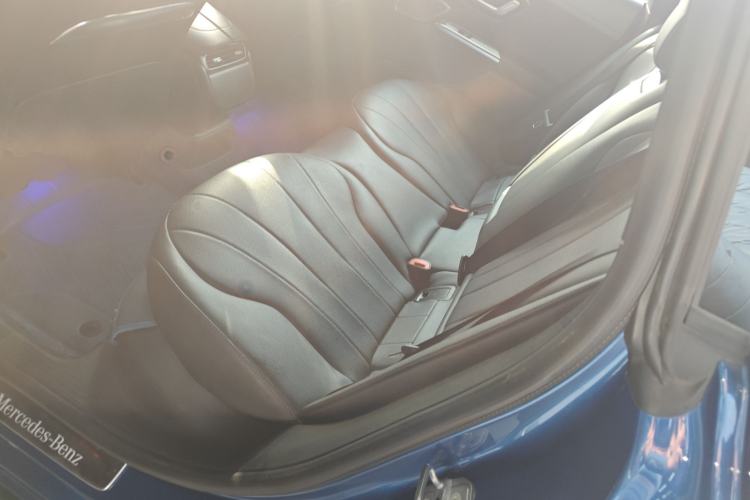 Used Mercedes-Benz EQE 2022 350 First Edition Special Version Left Rear Seat