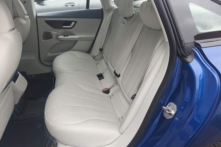 Used Mercedes-Benz EQE 2022 350 First Edition Special Version Left Rear Seat