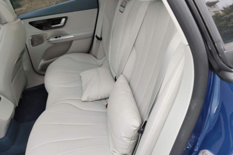 Used Mercedes-Benz EQE 2022 350 First Edition Special Version Left Rear Seat