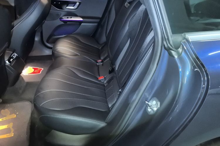 Used Mercedes-Benz EQE 2022 350 Luxury Edition Left Rear Seat