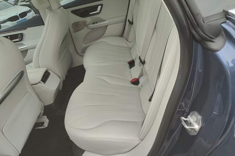 Used Mercedes-Benz EQE 2022 350 Pioneer Edition Left Rear Seat
