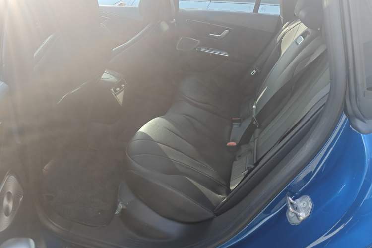 Used Mercedes-Benz EQE 2022 350 First Edition Special Version Left Rear Seat