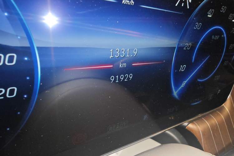 Used Mercedes-Benz EQE 2022 350 Pioneer Edition Odometer Close Up
