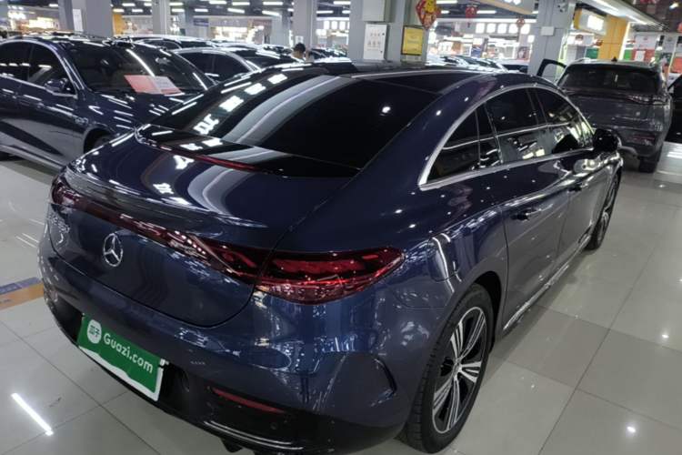 Used Mercedes-Benz EQE 2022 350 Luxury Edition Rear Right 45 Deg