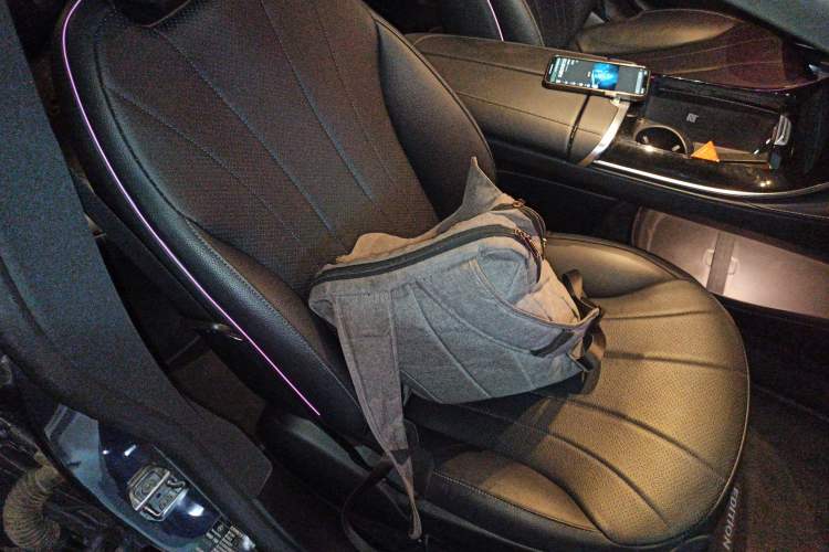 Used Mercedes-Benz EQE 2022 350 First Edition Special Version Right Front Seat