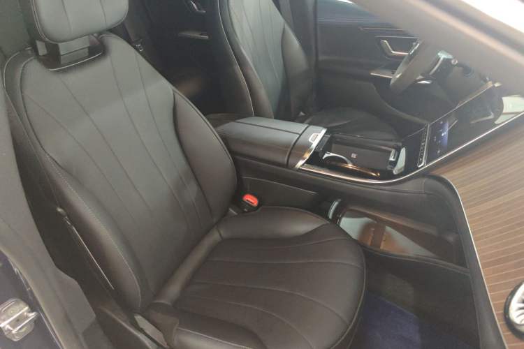 Used Mercedes-Benz EQE 2022 350 Luxury Edition Right Front Seat