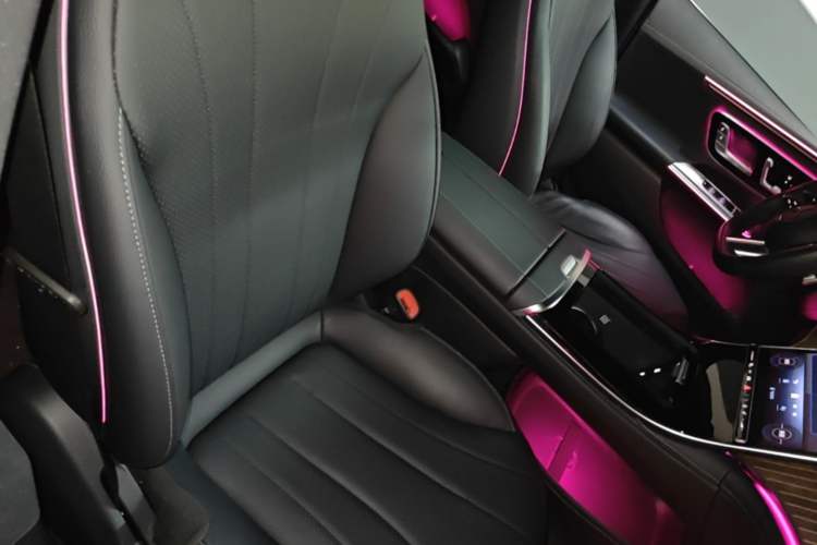 Used Mercedes-Benz EQE 2022 350 Pioneer Edition Right Front Seat