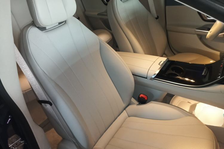 Used Mercedes-Benz EQE 2022 350 First Edition Special Version Right Front Seat