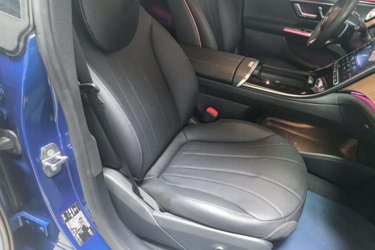 Used Mercedes-Benz EQE 2022 350 Luxury Edition Right Front Seat
