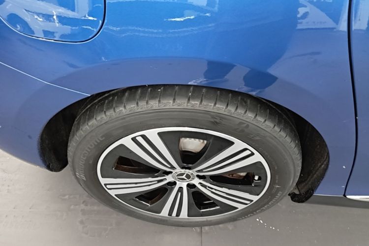 Used Mercedes-Benz EQE 2022 350 Luxury Edition Right Rear Wheel Hub