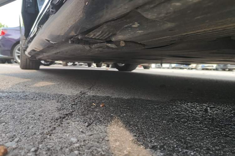 Used Mercedes-Benz EQE 2022 350 Pioneer Edition Right Side Sill
