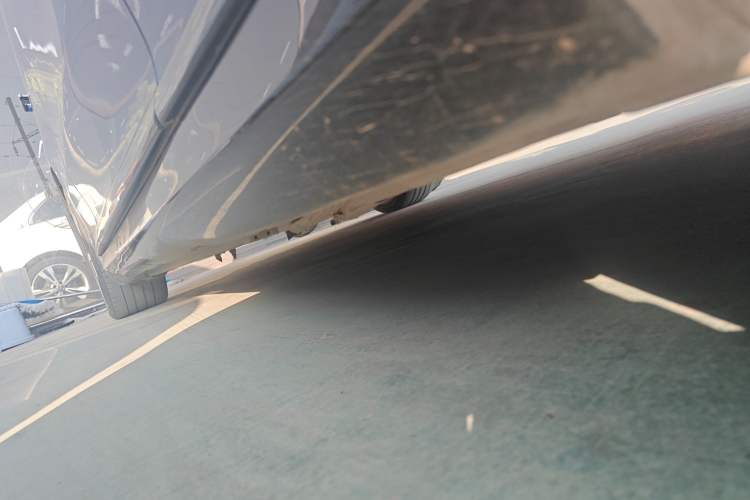Used Mercedes-Benz EQE 2022 350 First Edition Special Version Right Side Sill