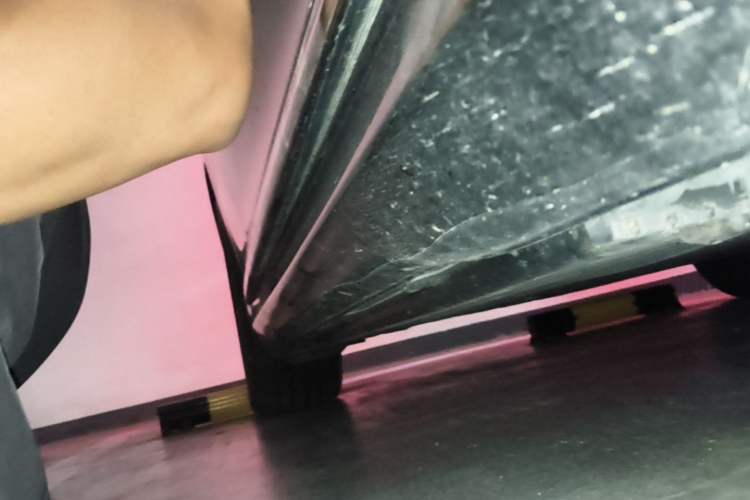 Used Mercedes-Benz EQE 2022 350 Luxury Edition Right Side Sill