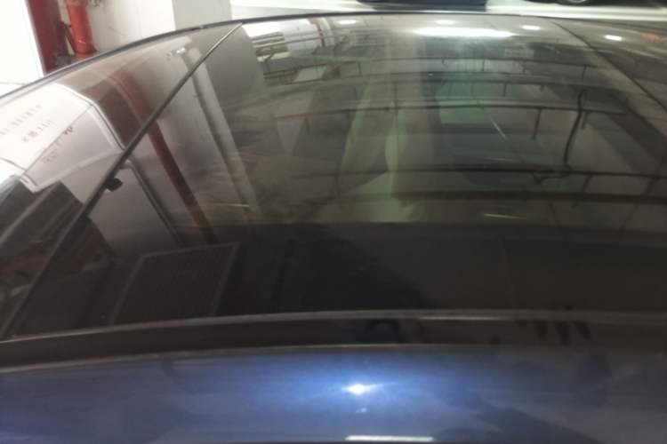 Used Mercedes-Benz EQE 2022 350 First Edition Special Version Roof