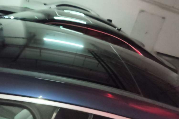 Used Mercedes-Benz EQE 2022 350 Luxury Edition Roof