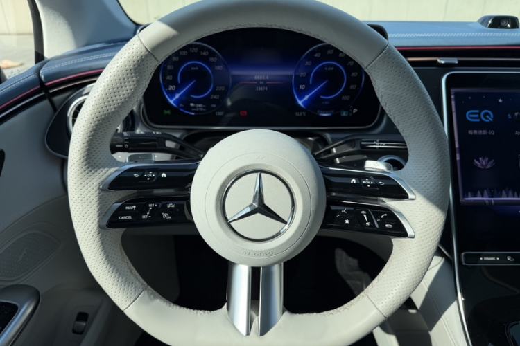 Used Mercedes-Benz EQE 2022 350 First Edition Special Version Steering Wheel
