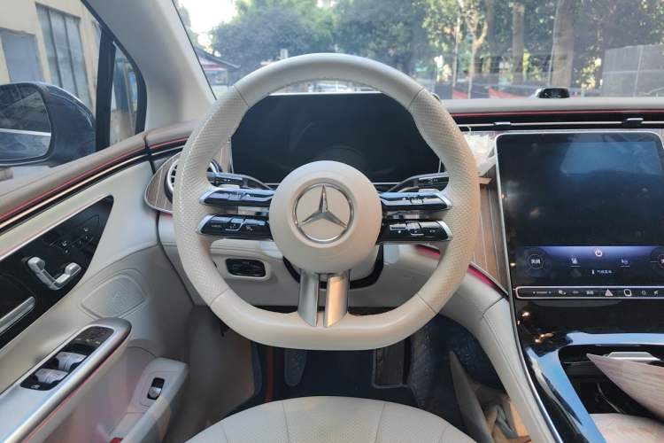Used Mercedes-Benz EQE 2022 350 Luxury Edition Steering Wheel