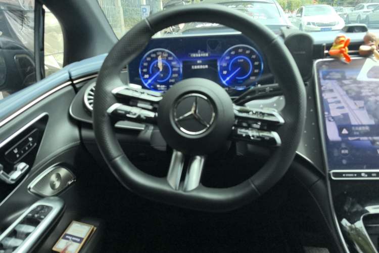 Used Mercedes-Benz EQE 2022 350 First Edition Special Version Steering Wheel